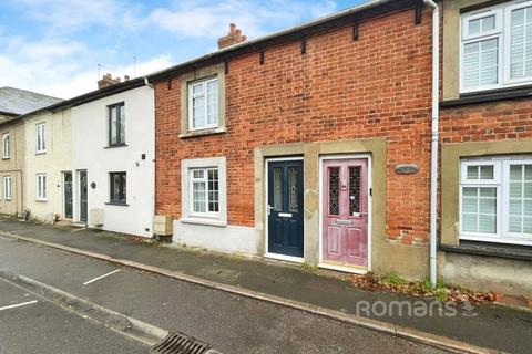 2 bedroom terraced house for sale, Farnborough Road, Farnham, Surrey