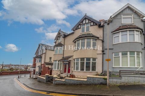 2 bedroom house for sale, Gynn Avenue, Blackpool FY1