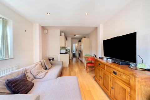 undefined, Midmoor Road, LONDON SW12