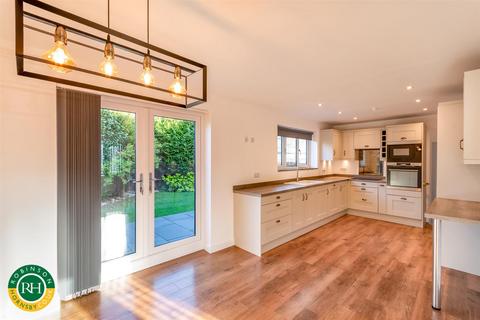 4 bedroom detached house for sale, Home Meadows, Tickhill, Doncaster