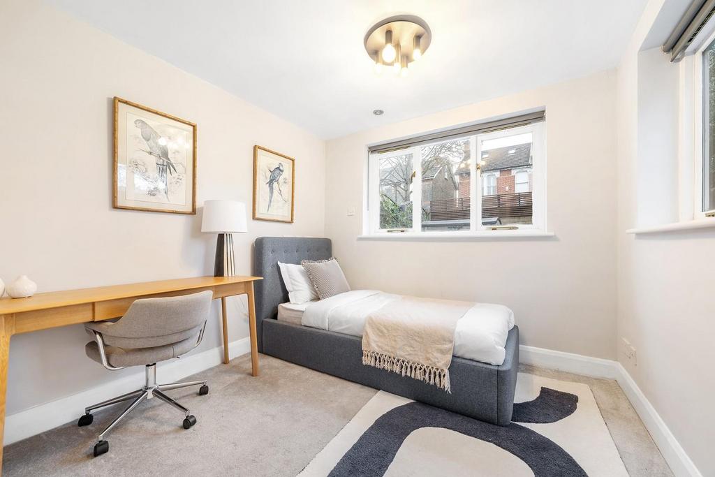 Bedroom 3.JPG