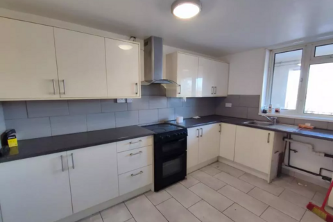 undefined, Leicester LE2