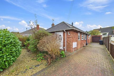 2 bedroom detached bungalow for sale, Quiet cul-de-sac bungalow in Clevedon
