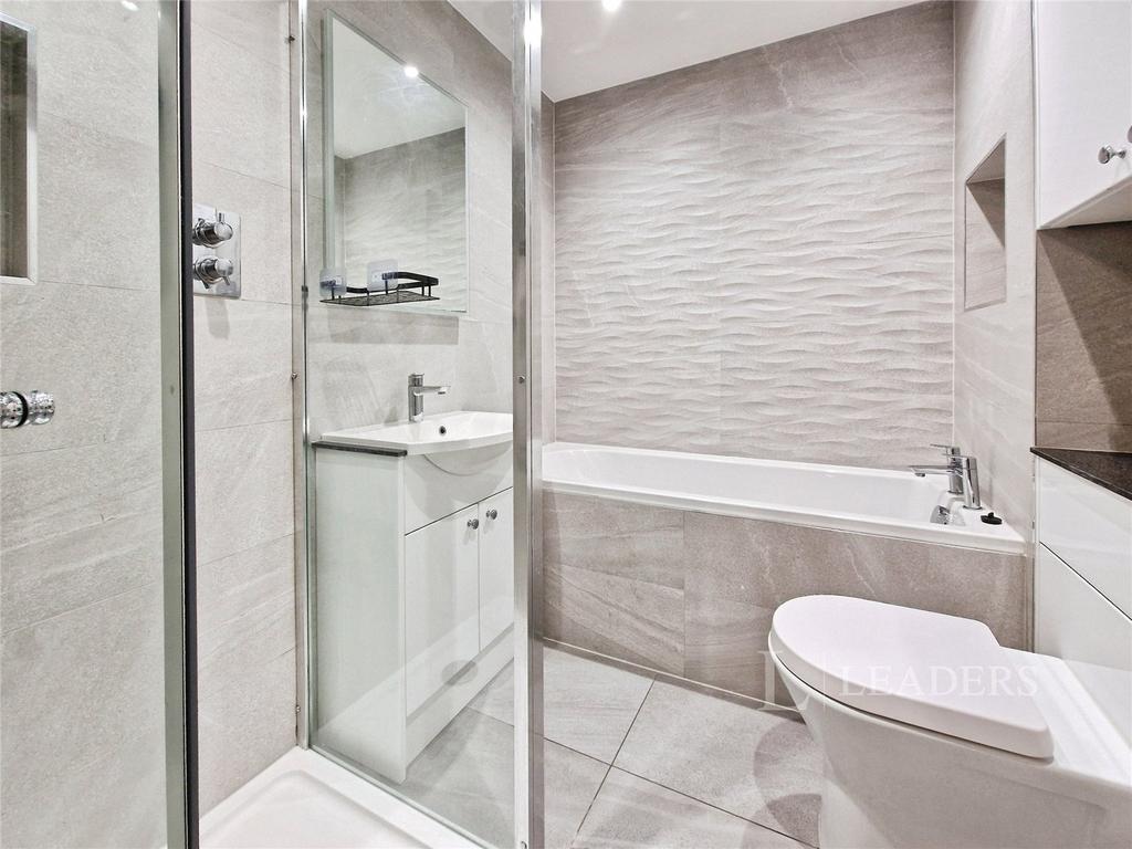 Main Bathroom