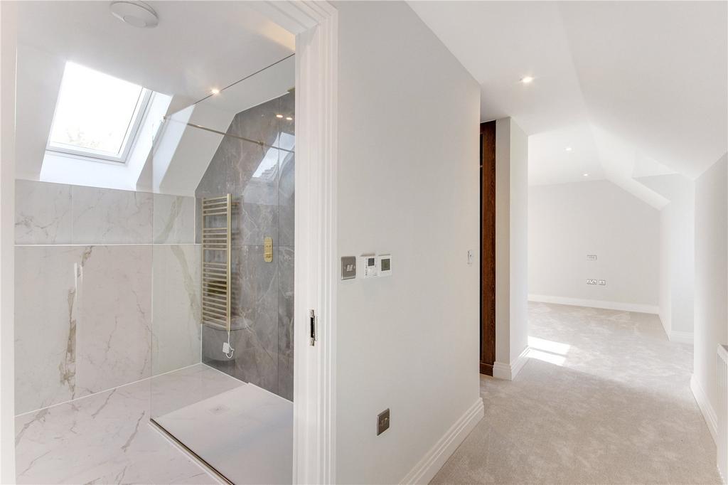Pearson En Suite