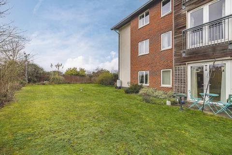 undefined, Forest Close, Slough SL2