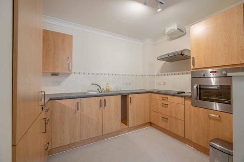 undefined, Forest Close, Slough SL2