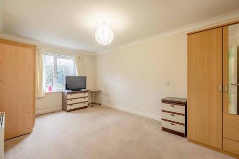 undefined, Forest Close, Slough SL2