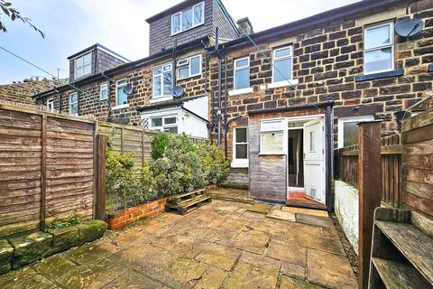 2 bedroom terraced house to rent, Bachelor Gardens, Harrogate, HG1