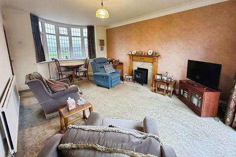 3 bedroom detached house for sale, Sandcliffe Road, Swadlincote DE11