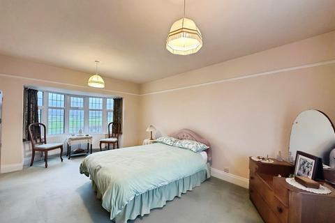 3 bedroom detached house for sale, Sandcliffe Road, Swadlincote DE11