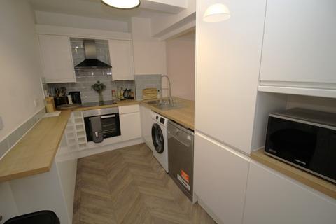 2 bedroom flat to rent, 19 Dickinson Street, Manchester, M1