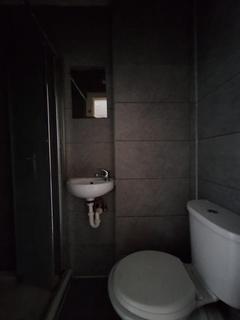 Studio to rent, North Circular Road, London