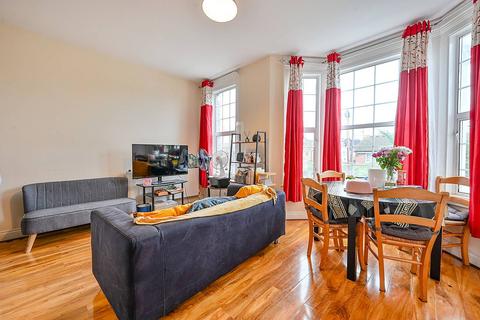 undefined, Avenue Road, Acton, London, W3