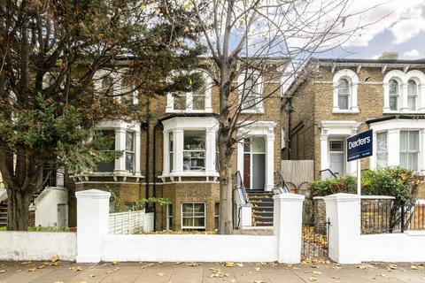 2 bedroom flat for sale, Chiswick High Road, London W4