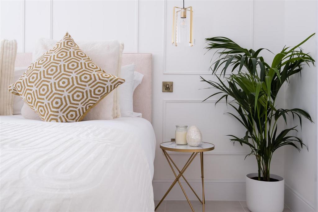 Bedroom1.jpg