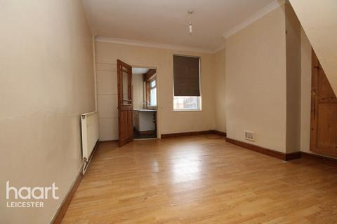 3 bedroom terraced house to rent, Hughenden Drive, Leicester