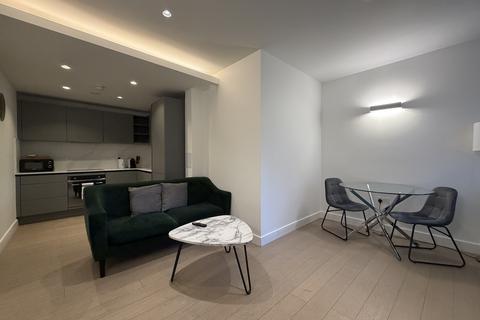 Studio to rent, Harlequin Avenue