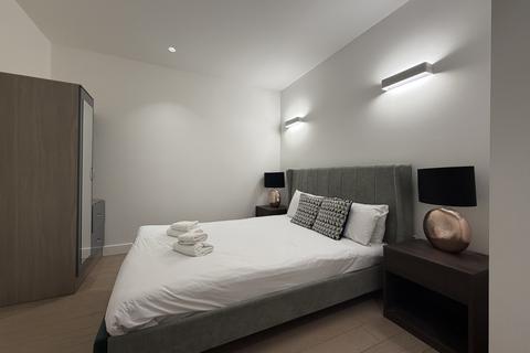 Studio to rent, Harlequin Avenue