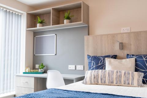 8 bedroom flat share to rent, Gloucester Road, Bristol BS7