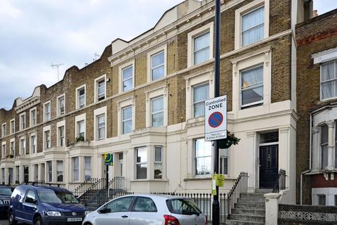Studio to rent, Kilburn Park Road, Maida Vale, London, NW6