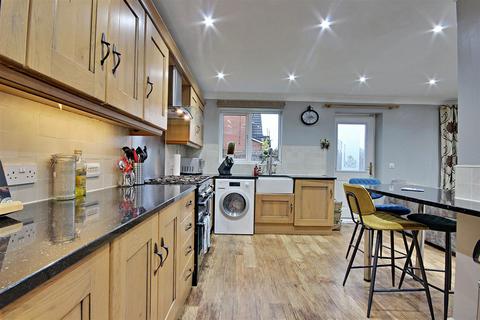 undefined, Highgrove Way, Kingswood, Hull