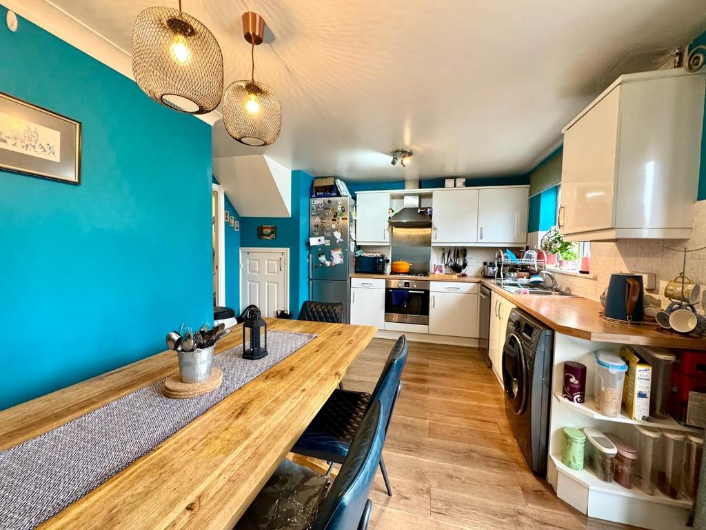 Kitchen diner