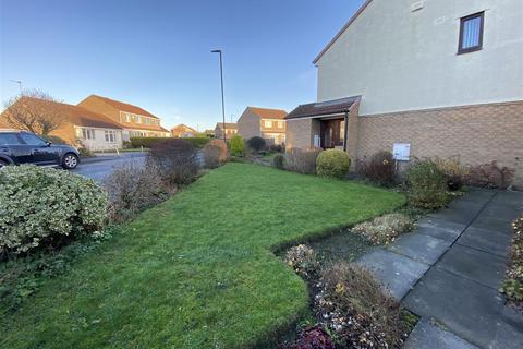 3 bedroom semi-detached house for sale, Ryedale, Hadrian Lodge, Wallsend
