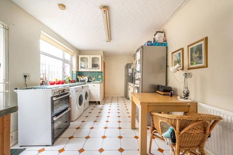 3 bedroom terraced house for sale, Neville Road, Forest Gate, London, E7