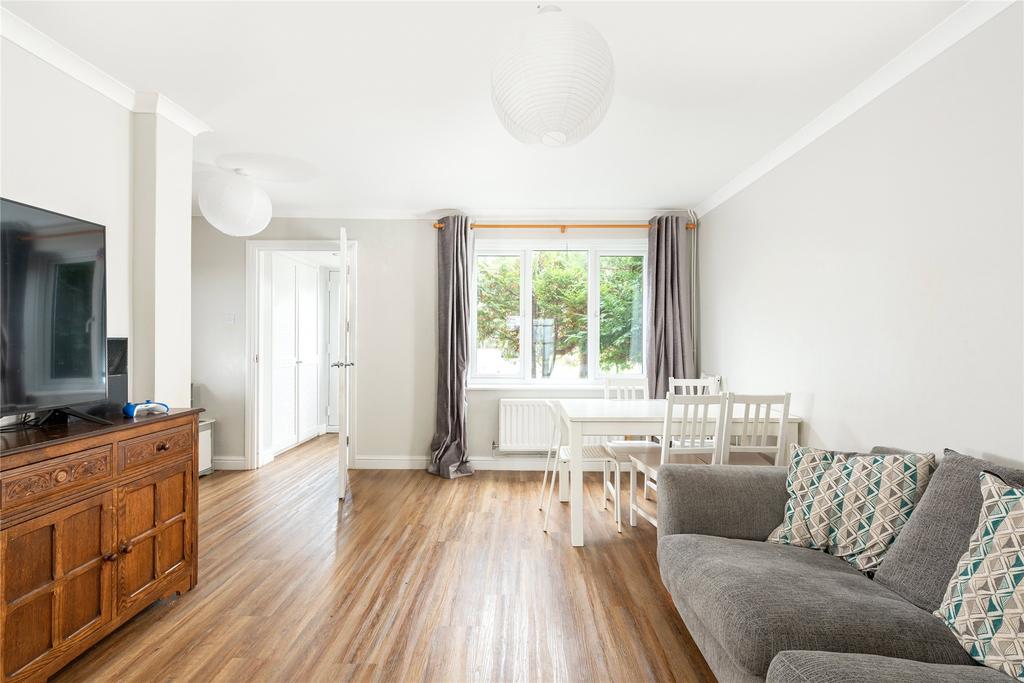 Sitting/Dining Room