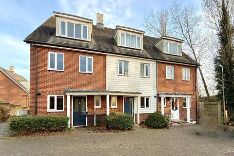 undefined, Laurence Hamilton Lane, Ashford TN23