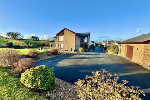 undefined, Llys Madryn, Lon Uchaf, Morfa Nefyn