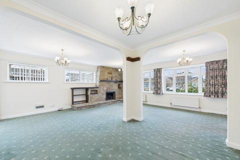 2 bedroom detached bungalow for sale, The Lawns, Beverley, HU17 7LS