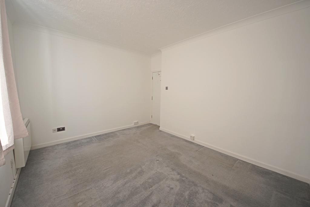 Bedroom 1d