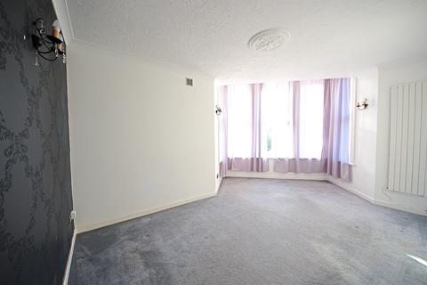 2 bedroom flat for sale, Lansdowne Road, Bournemouth,
