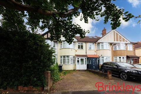 3 bedroom terraced house to rent, Haslemere Avenue, London, CR4