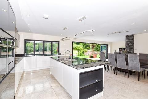 6 bedroom detached house for sale, Chaucer Mews, Upper Harbledown, Canterbury, Kent