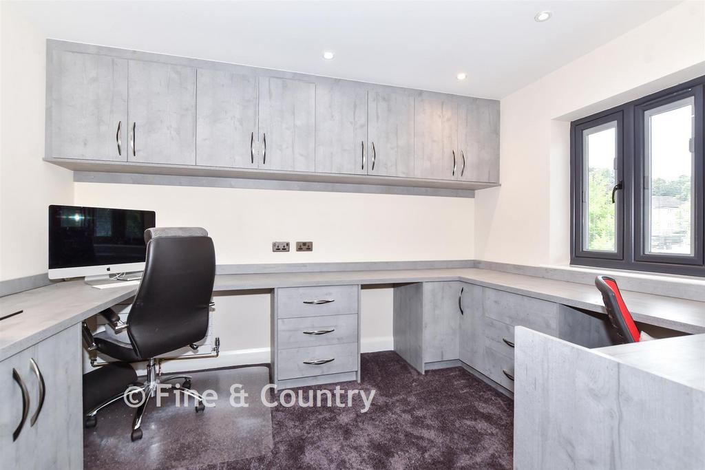 Office/ Bedroom 6