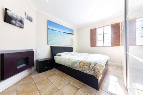 1 bedroom flat to rent, North Block, London SE1