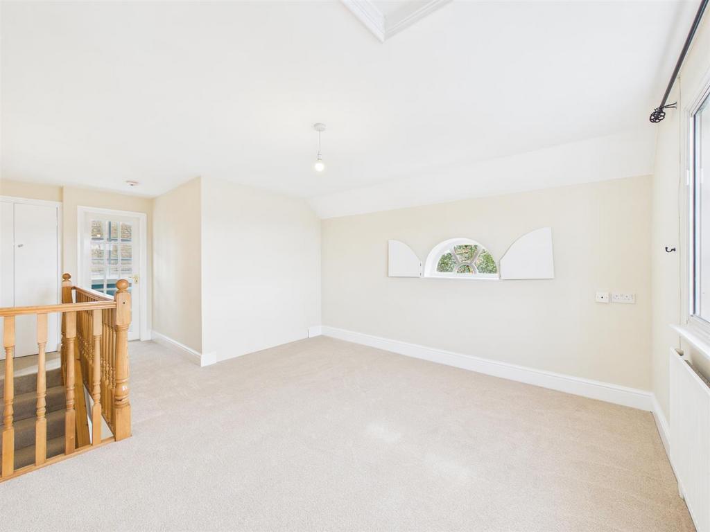 Bedroom: