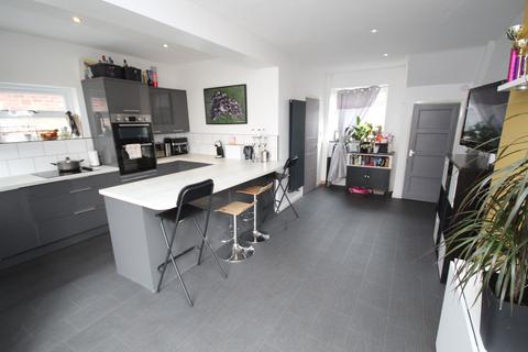 3 bedroom semi-detached house for sale, Winchester Road, Stretford, M32