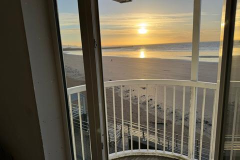 2 bedroom apartment to rent, Camona Drive, Swansea
