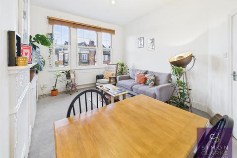 2 bedroom apartment to rent, Park Road, Crouch End, N8