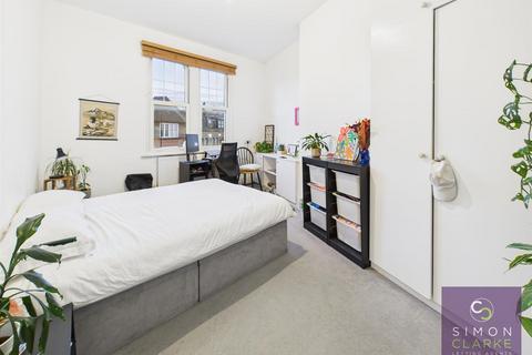 2 bedroom apartment to rent, Park Road, Crouch End, N8
