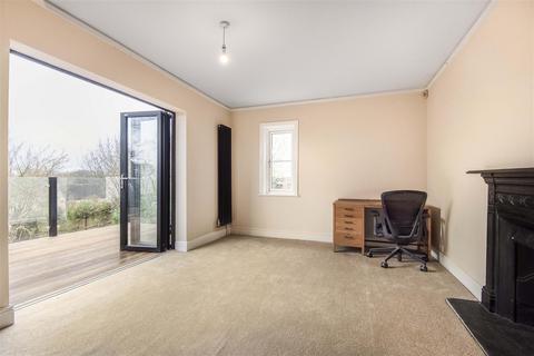 undefined, Northcourt Avenue, Reading