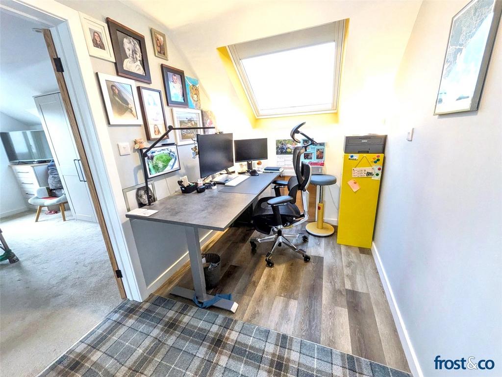 Landing/Office