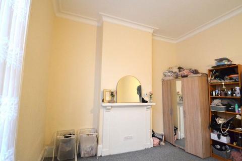undefined, Neasden Lane North, London, Neasden