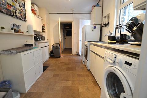 undefined, Neasden Lane North, London, Neasden