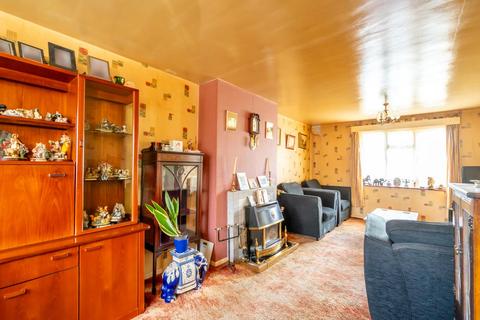 3 bedroom semi-detached house for sale, Whiteways, North Bersted, Bognor Regis