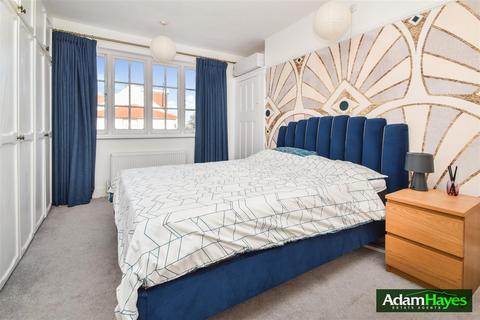 undefined, Hervey Close, London N3